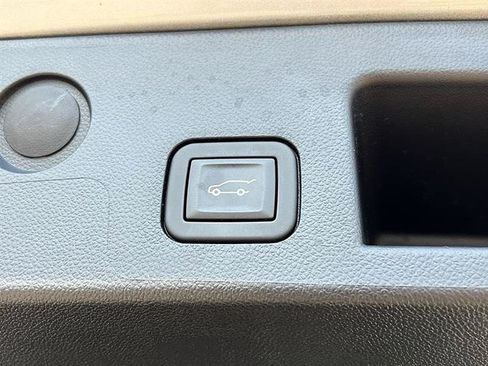 Used 2026 Chevrolet Equinox RS FWD image 42