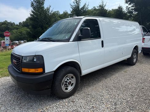 Used 2023 GMC Savana 2500 Extended w/ Driver Convenience Package RWD image 5