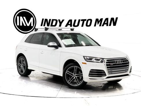 Used 2018 Audi SQ5 Premium Plus w/ Navigation Package image 2