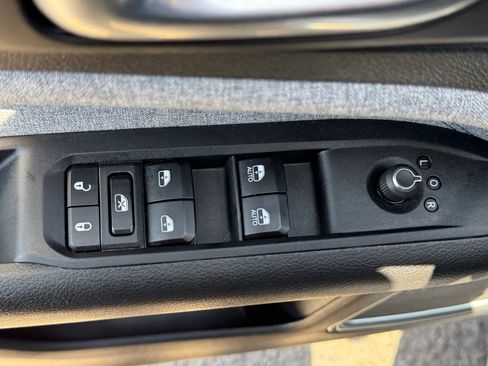 Certified 2025 Jeep Compass Sport AWD/4WD image 11