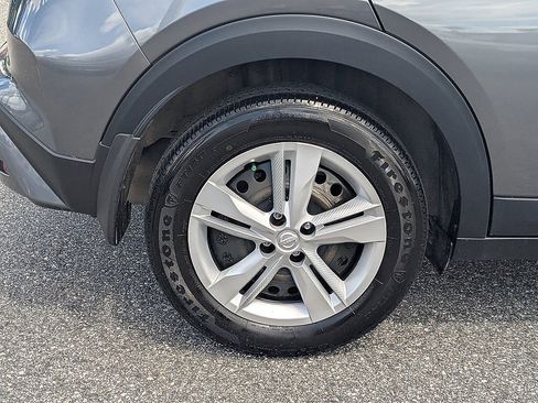 Used 2023 Nissan Kicks S FWD image 29