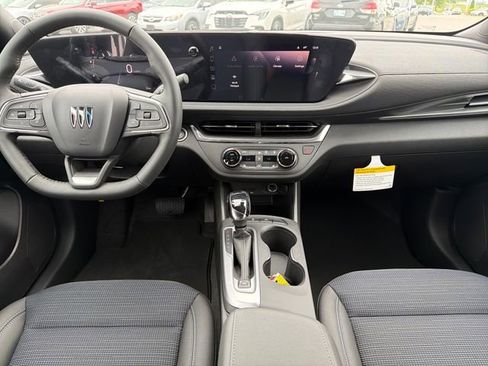 New 2026 Buick Envista Preferred w/ Convenience I Package FWD image 9