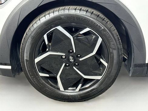 Certified 2024 Hyundai Ioniq 5 SEL RWD image 31