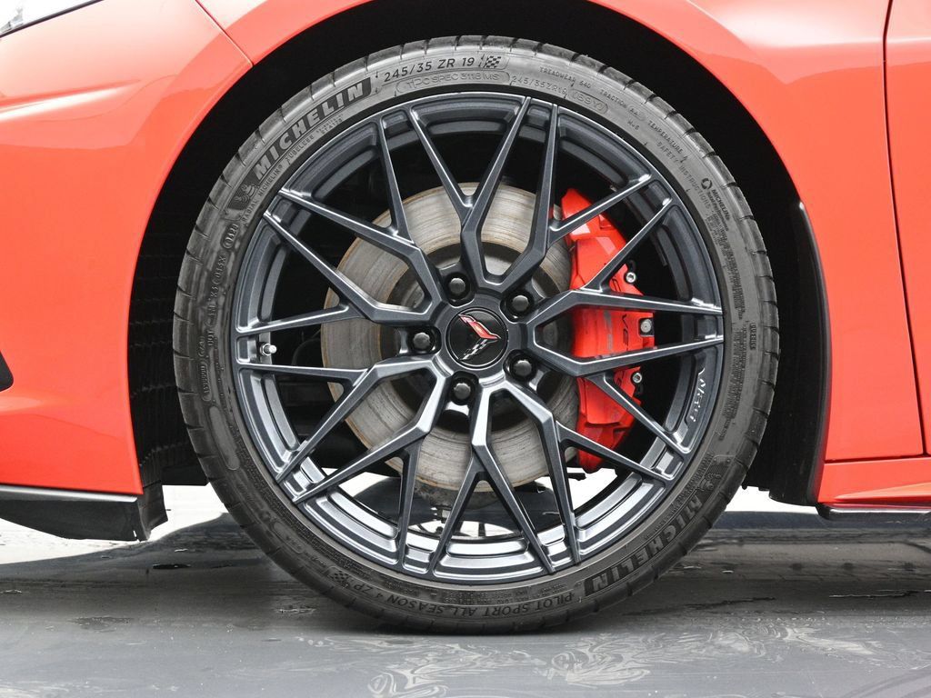 Used 2021 Chevrolet Corvette Stingray Premium Conv w/ Z51 Performance Package RWD image 26