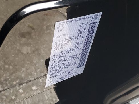 Used 2025 Nissan Pathfinder S image 30