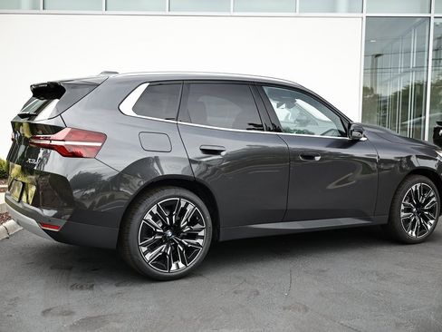 Used 2025 BMW X3 xDrive30i w/ Premium Package image 7