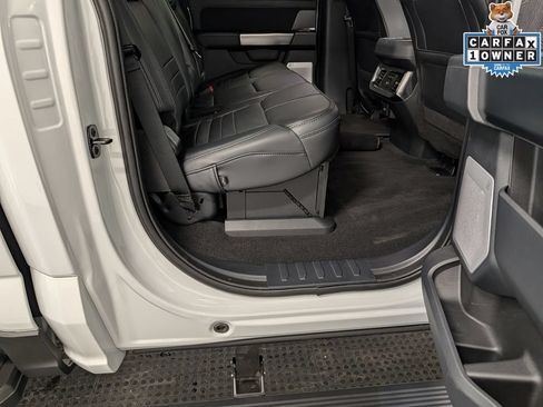 Used 2025 Ford F250 4x4 Crew Cab Super Duty image 29