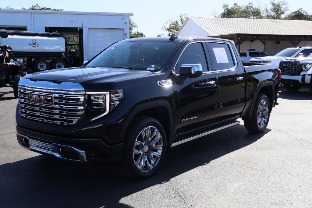 Certified 2024 GMC Sierra 1500 Denali w/ Denali Reserve Package AWD/4WD image 5