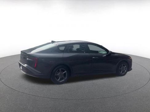 Used 2025 Kia K4 LXS image 14