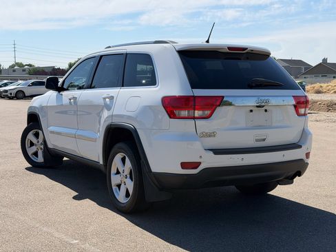 Used 2013 Jeep Grand Cherokee Laredo AWD/4WD image 6