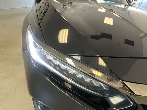 Used 2021 Honda Accord Sport image 3