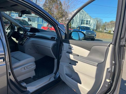 Used 2014 Honda Odyssey EX-L image 17