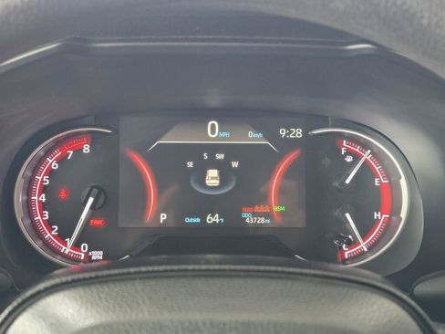 Used 2025 Toyota RAV4 XLE AWD/4WD image 27