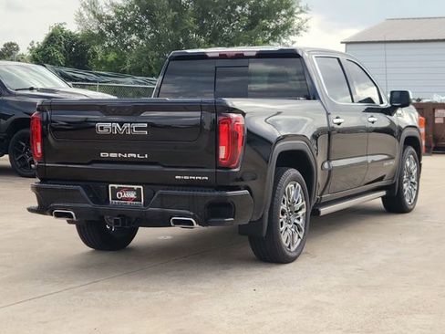 Used 2025 GMC Sierra 1500 Denali Ultimate AWD/4WD image 5