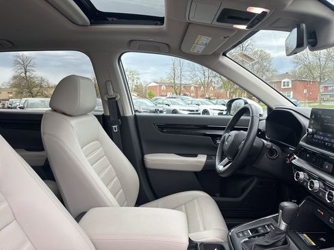 Used 2025 Honda CR-V EX-L image 17