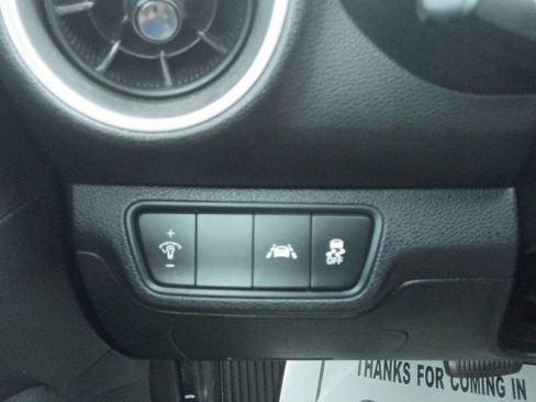 Used 2021 Kia Forte LXS FWD image 28