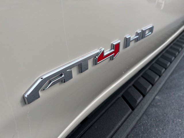Used 2026 GMC Sierra 2500 AT4 w/ AT4 Premium Plus Package AWD/4WD image 18