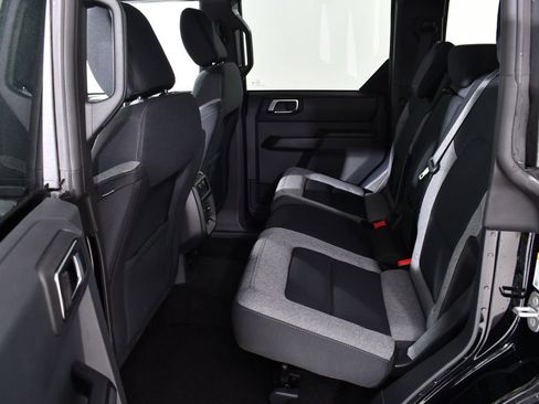 Used 2025 Ford Bronco Big Bend image 16