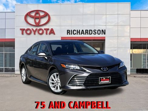 Used 2024 Toyota Camry LE image 1