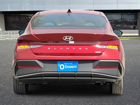 New 2025 Hyundai Elantra Blue image 8