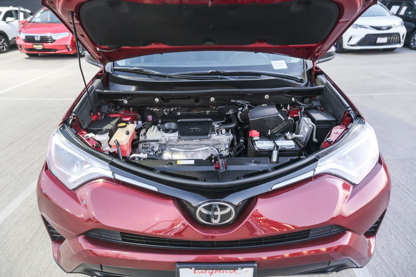 Used 2018 Toyota RAV4 LE w/ All Weather Liner Package FWD image 26