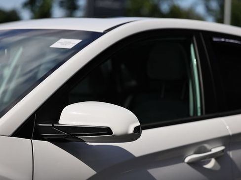 Used 2023 Hyundai Kona SEL FWD image 12