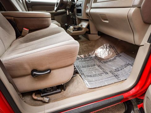 Used 2003 Dodge Ram 2500 Truck ST image 24