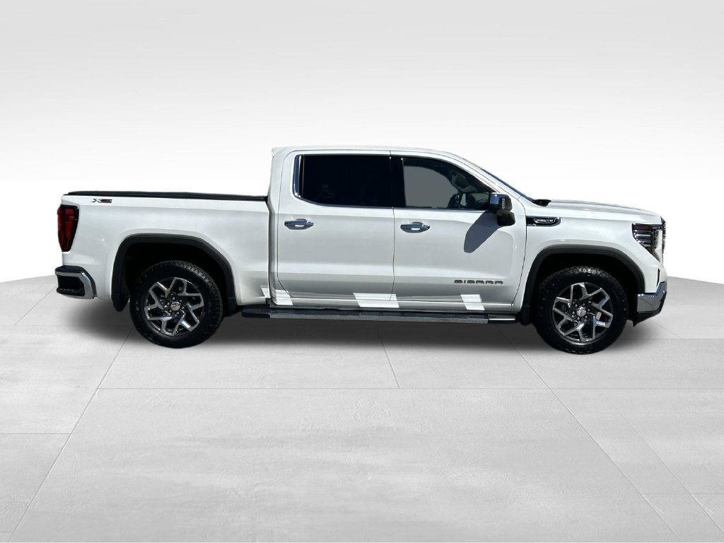 Used 2024 GMC Sierra 1500 SLT w/ SLT Premium Plus Package AWD/4WD image 2