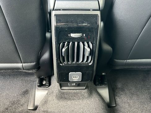 New 2026 Jeep Compass Limited image 25