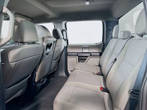 Certified 2022 Ford F250 XLT w/ Black Appearance Package image 17