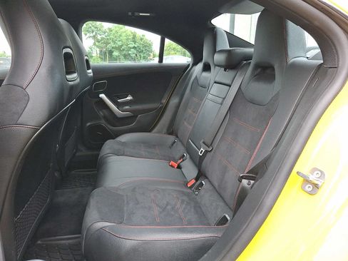 Used 2023 Mercedes-Benz CLA 250 4MATIC image 8