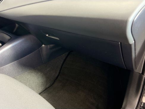 Used 2022 Toyota Corolla LE image 34