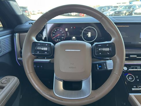 Used 2025 Hyundai Santa Fe Limited image 11