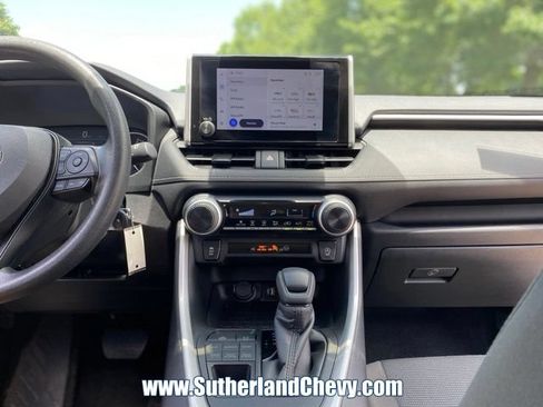 Used 2025 Toyota RAV4 LE AWD/4WD image 23