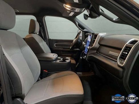 Used 2024 RAM 2500 Big Horn w/ Safety Group image 21