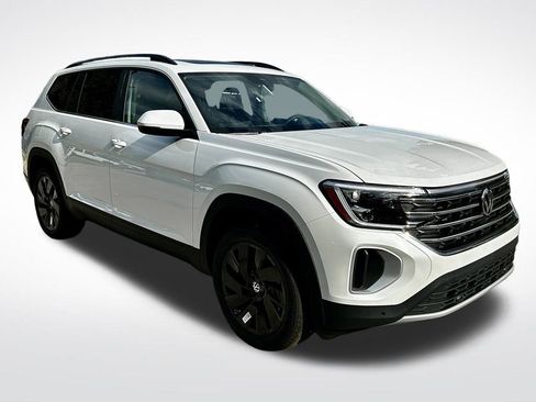 New 2026 Volkswagen Atlas SE image 3