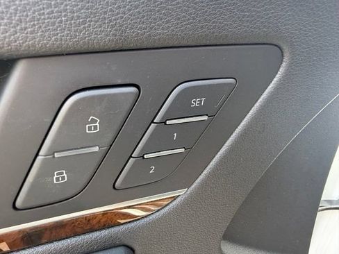 Used 2019 Audi Q5 2.0T Premium AWD/4WD image 12