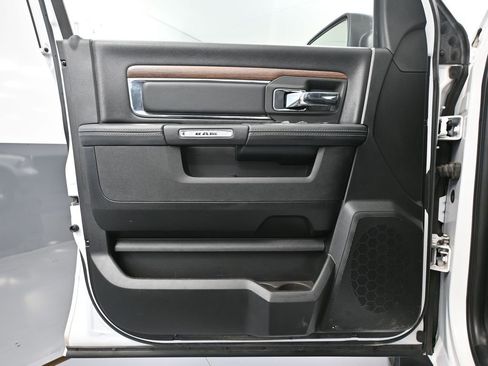 Used 2019 RAM 1500 Laramie w/ Convenience Group image 19