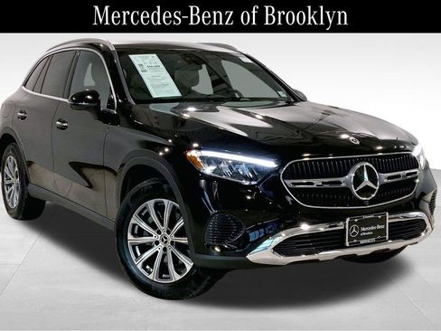 Certified 2025 Mercedes-Benz GLC 300 4MATIC image 1