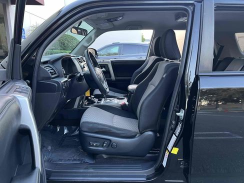 Used 2014 Toyota 4Runner SR5 image 75