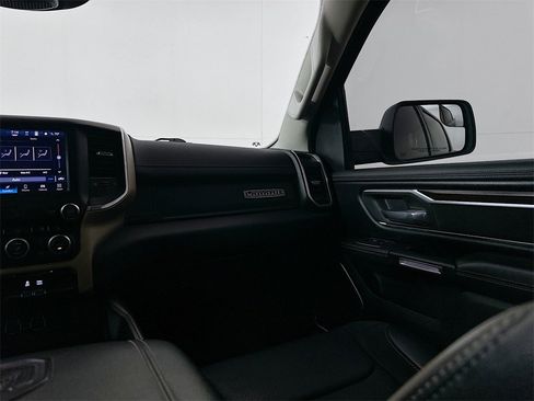 Used 2022 RAM 1500 Laramie image 22