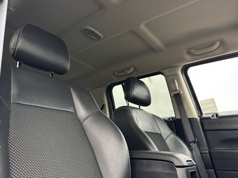 Used 2016 Jeep Patriot Sport image 20