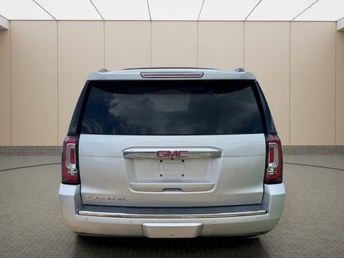 Used 2015 GMC Yukon XL Denali w/ Touring Package AWD/4WD image 13