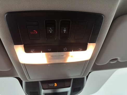 Certified 2025 Nissan Rogue SV w/ SV Premium Package image 32