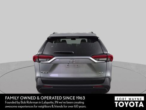 Used 2025 Toyota RAV4 XLE AWD/4WD image 8
