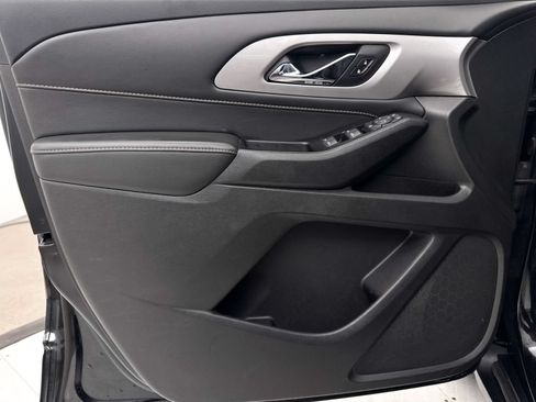 Used 2019 Chevrolet Traverse LS FWD image 24
