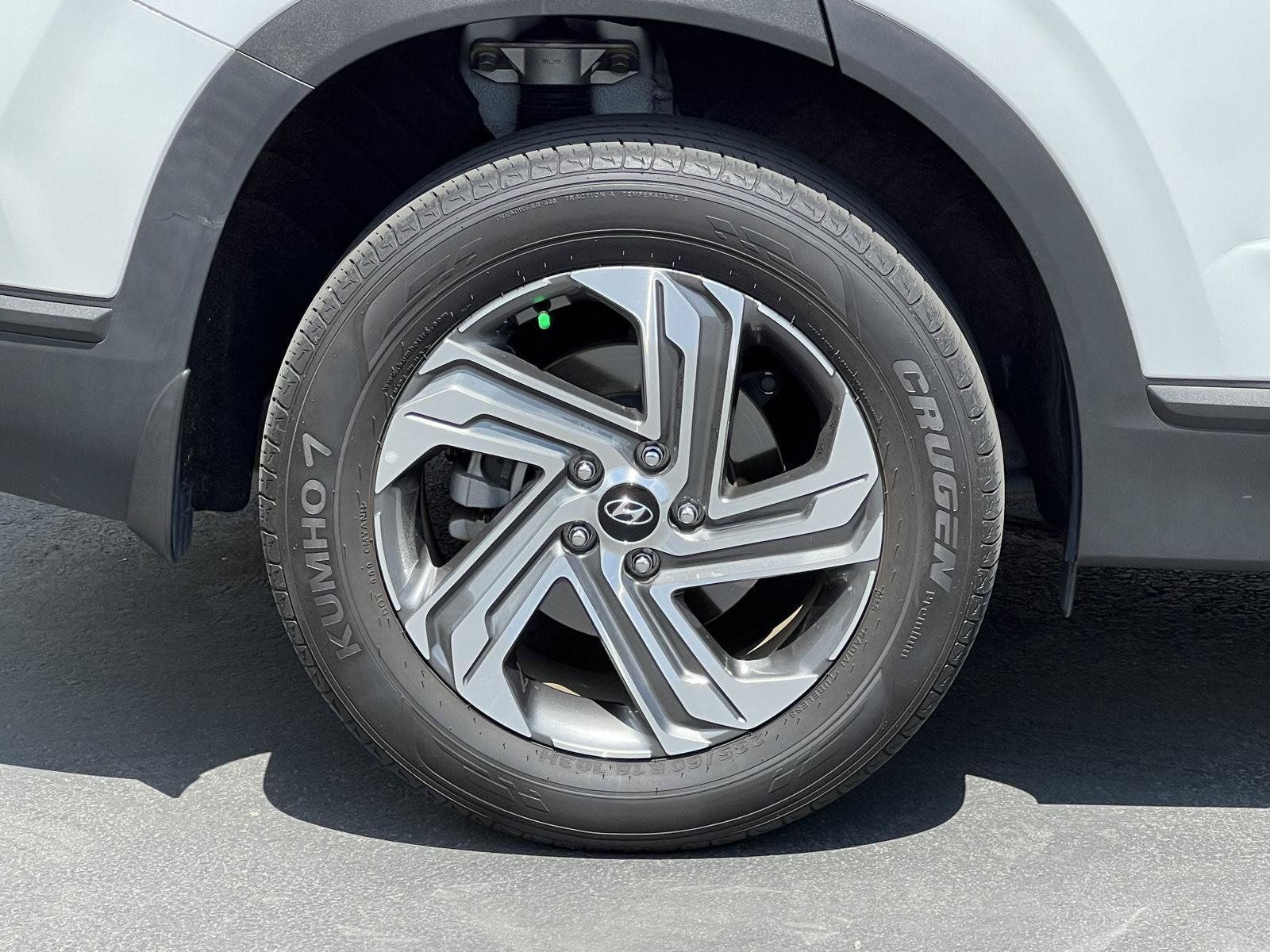 Certified 2023 Hyundai Santa Fe SE w/ Cargo Package AWD/4WD image 22