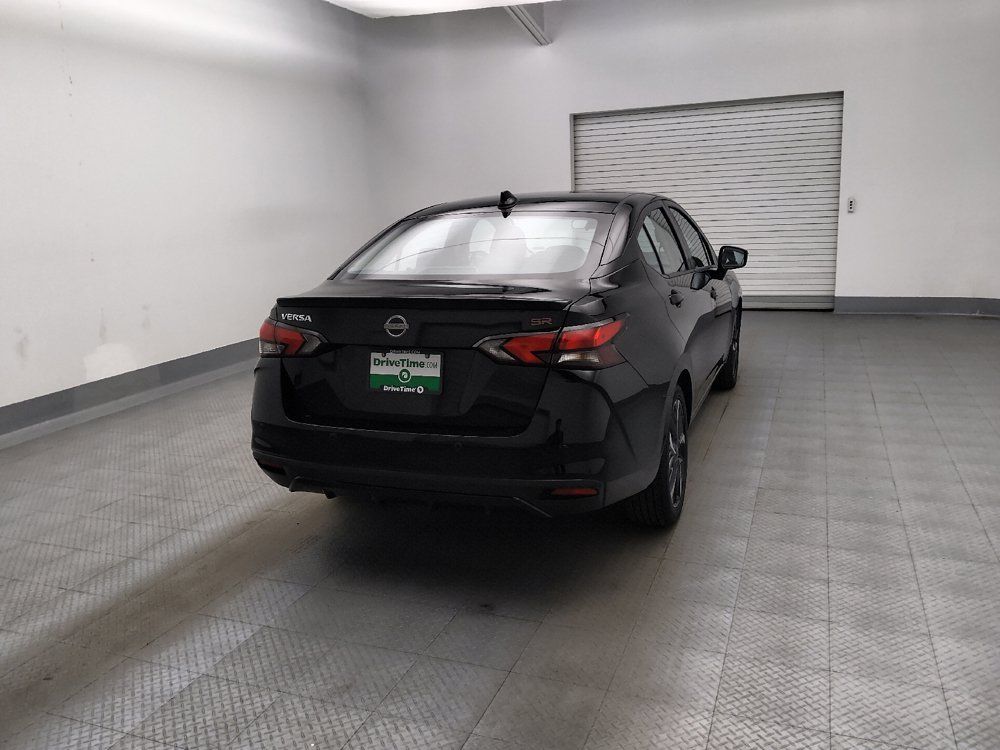 Used 2024 Nissan Versa SR FWD image 7