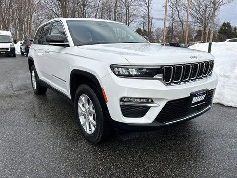 Certified 2023 Jeep Grand Cherokee Limited image 2