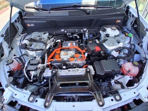 New 2026 Cadillac Vistiq Sport image 32